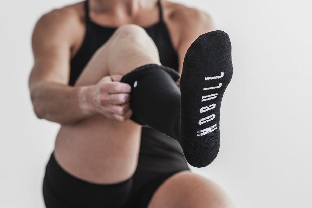 Nobull Crew All Love Women's Socks Black | Australia (WQ4016)